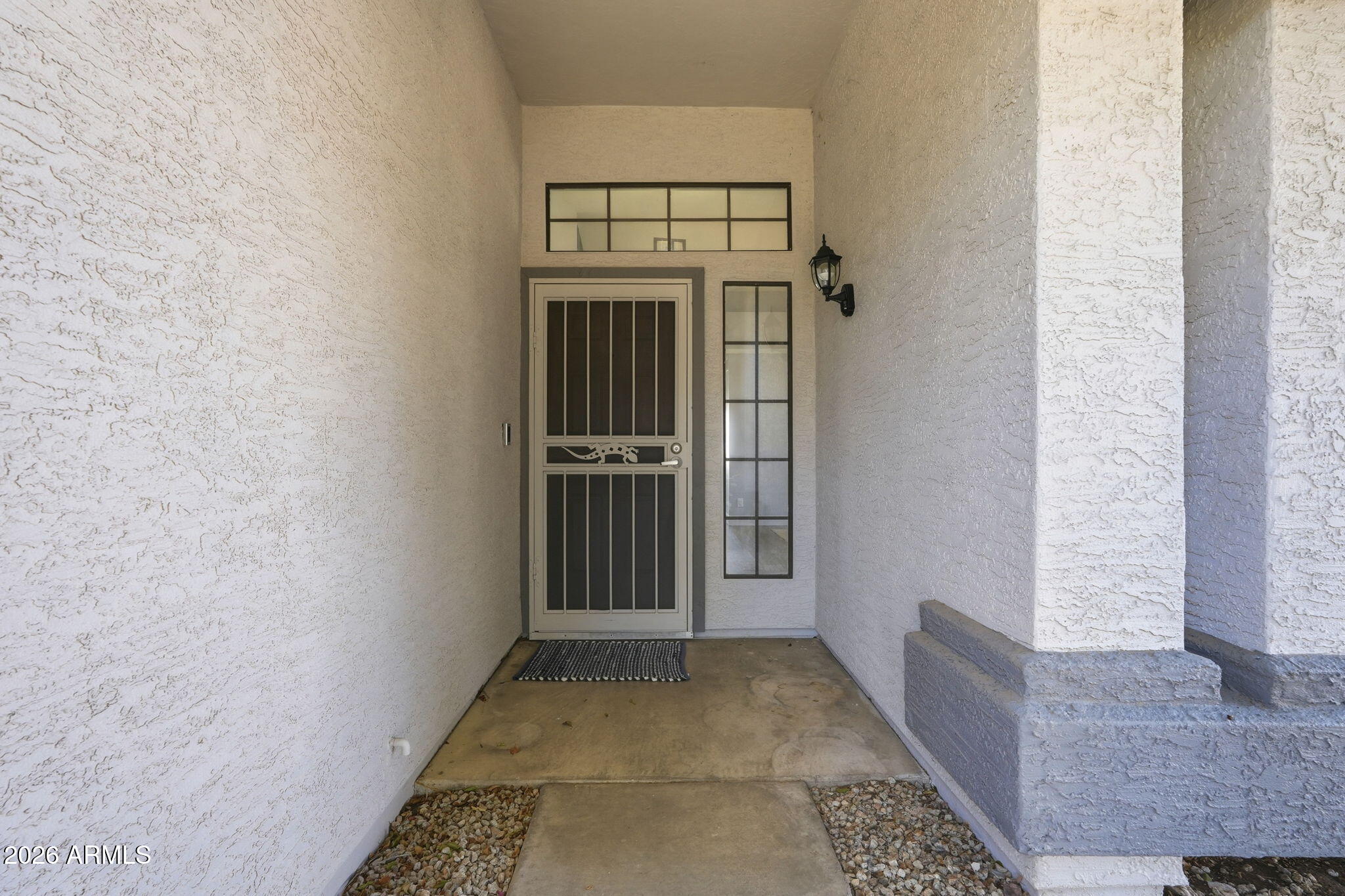 2336 N ROCA