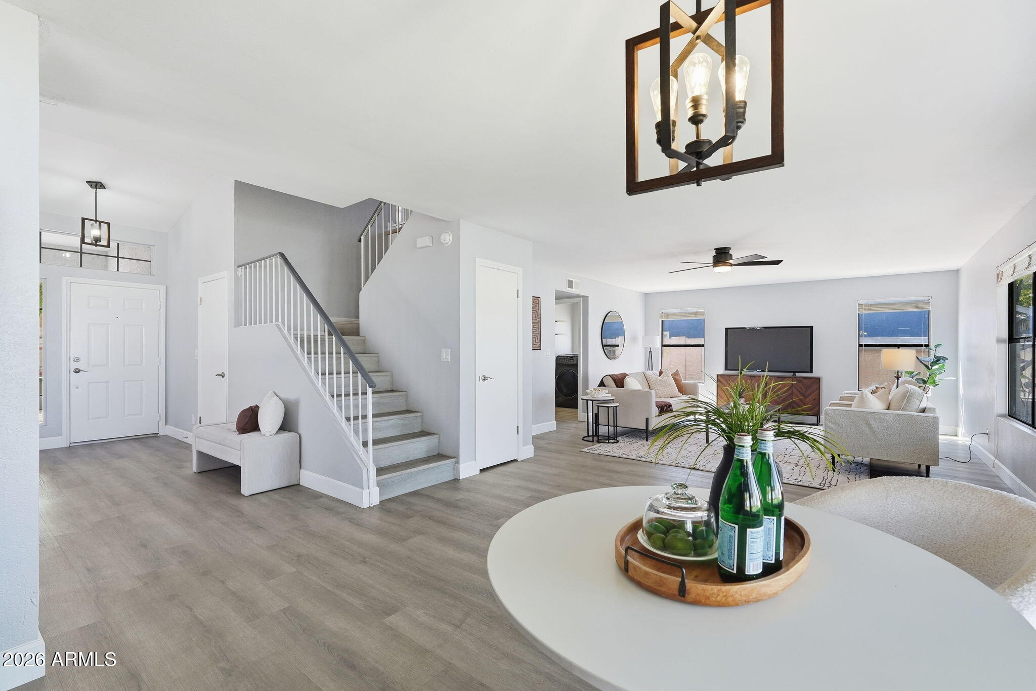 2336 N ROCA