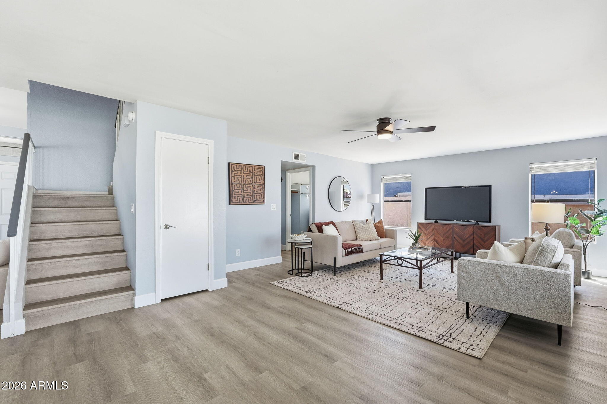 2336 N ROCA