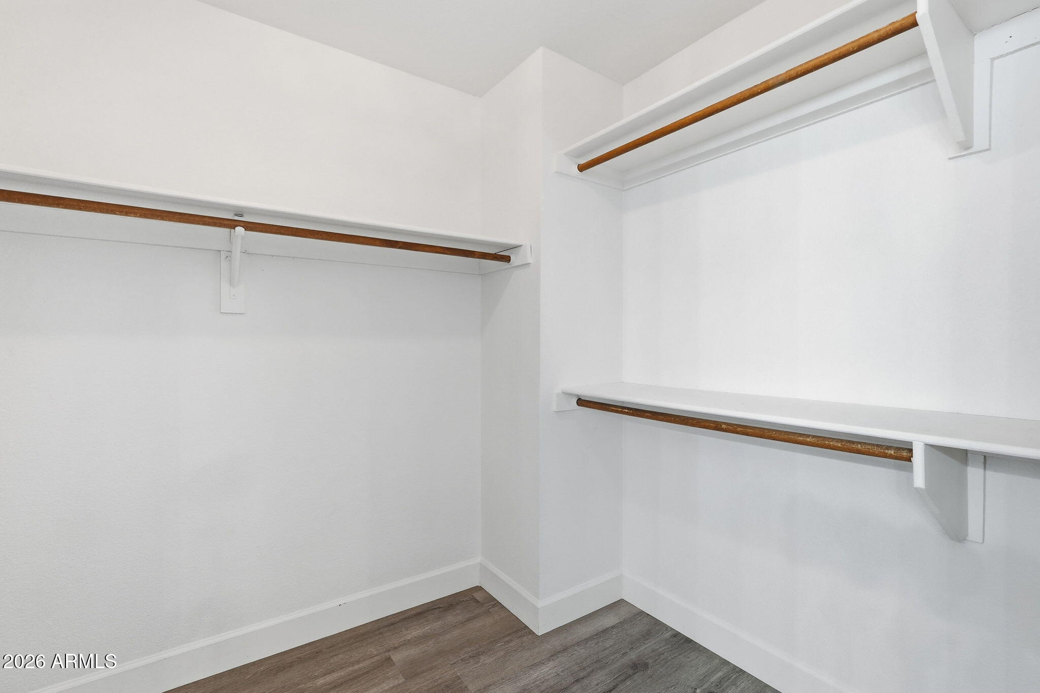 2336 N ROCA