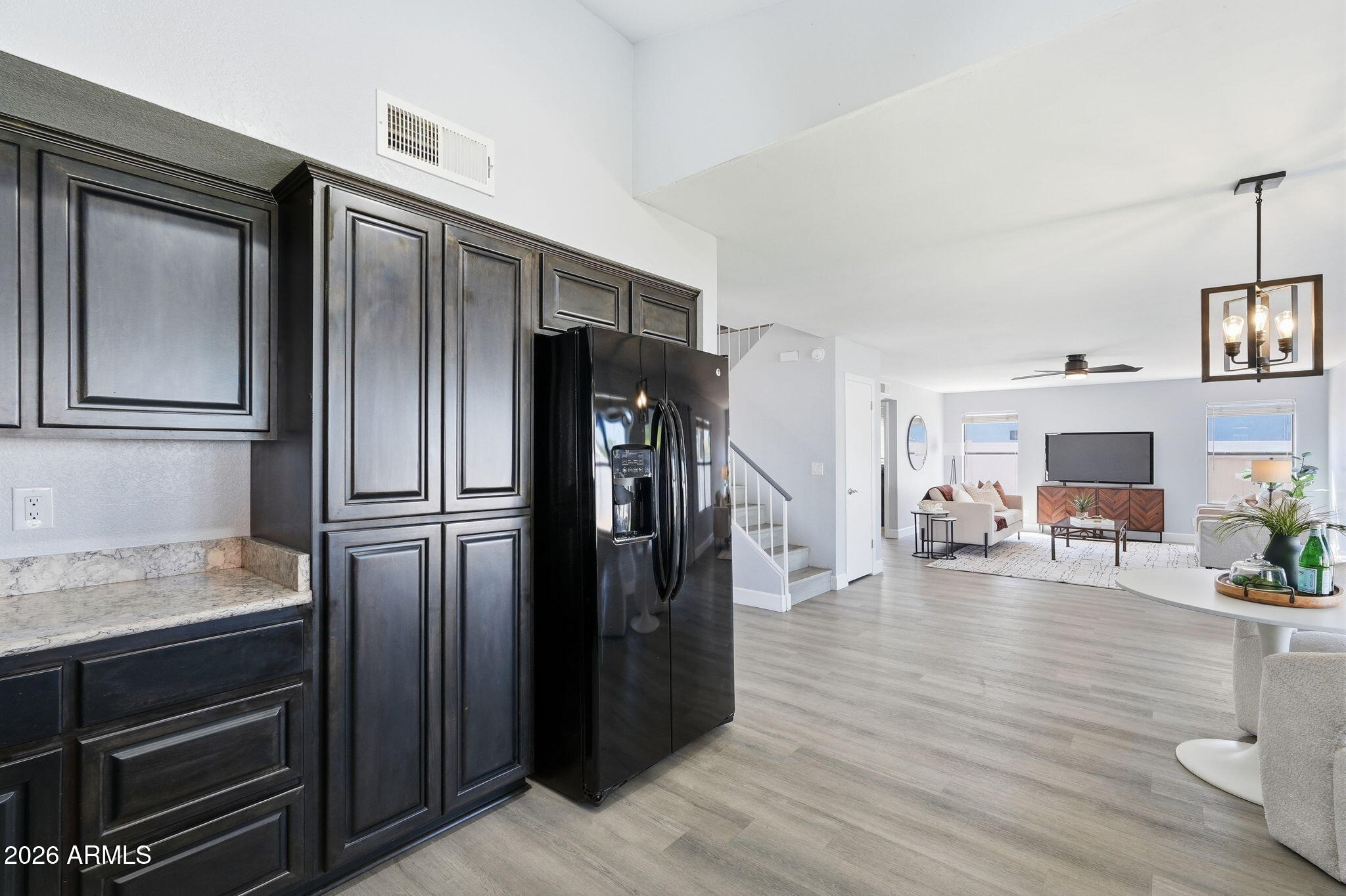 2336 N ROCA