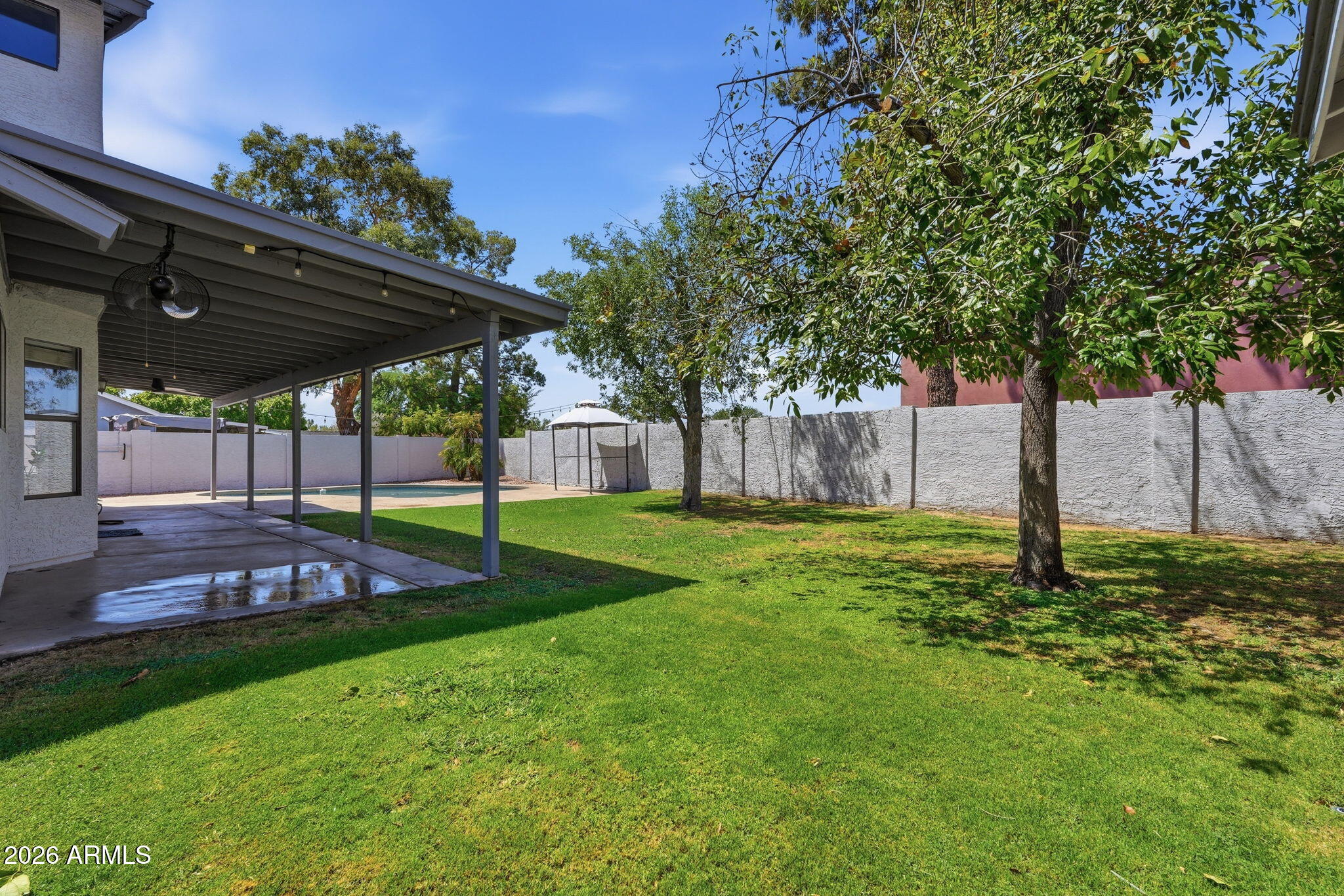 2336 N ROCA