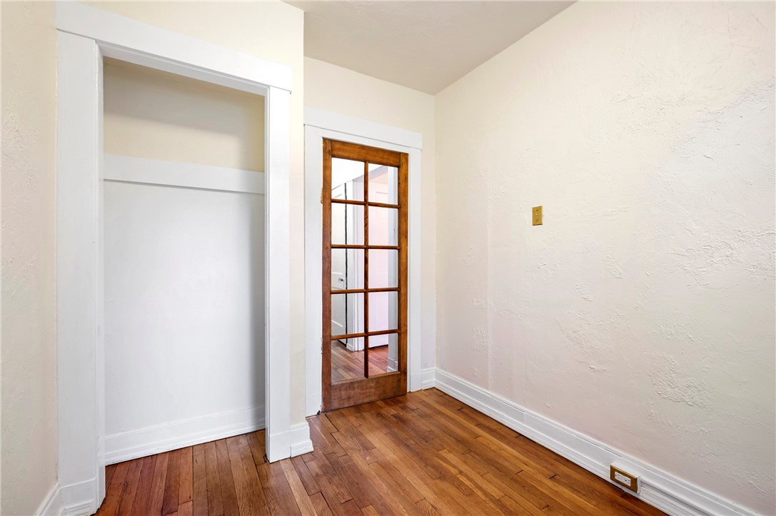 1620 Beechwood Blvd 5