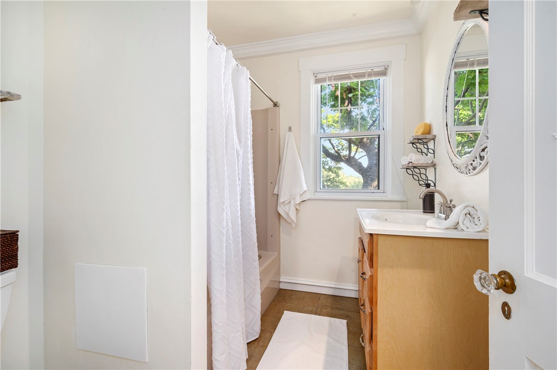 1620 Beechwood Blvd 5