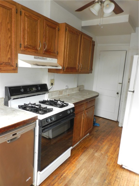 1620 Beechwood Blvd 2