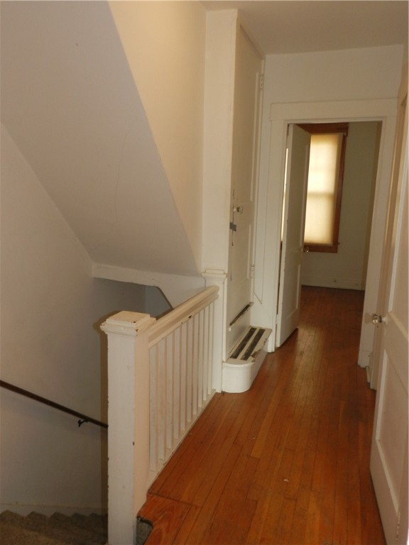 1620 Beechwood Blvd 2