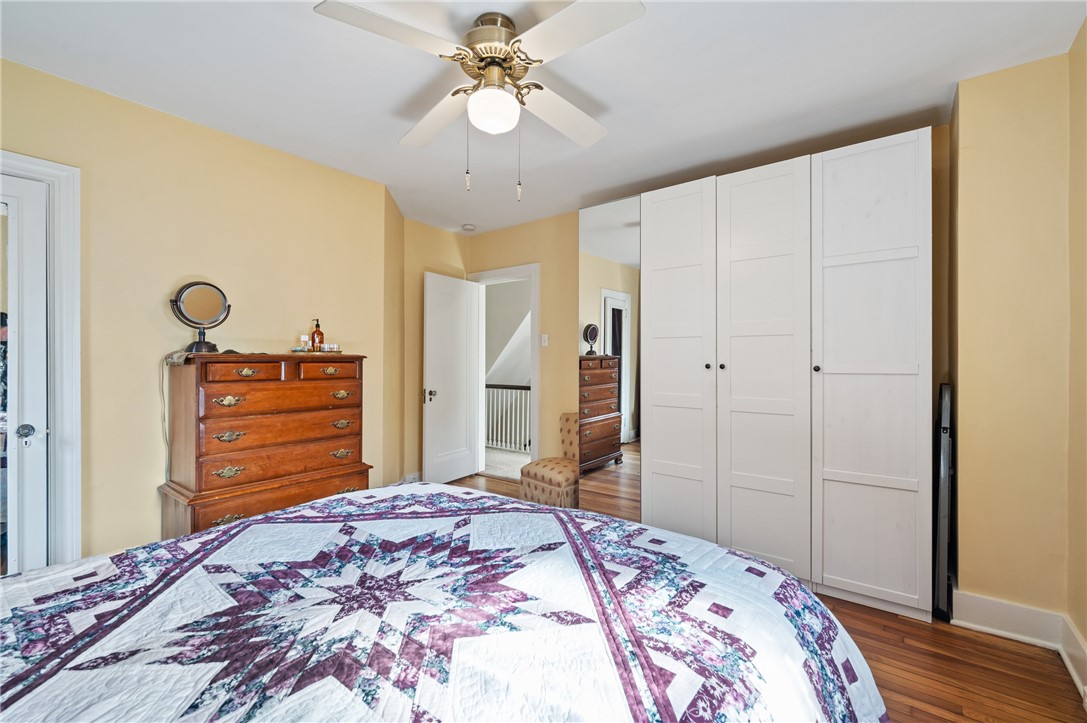 121 W Hutchinson Ave