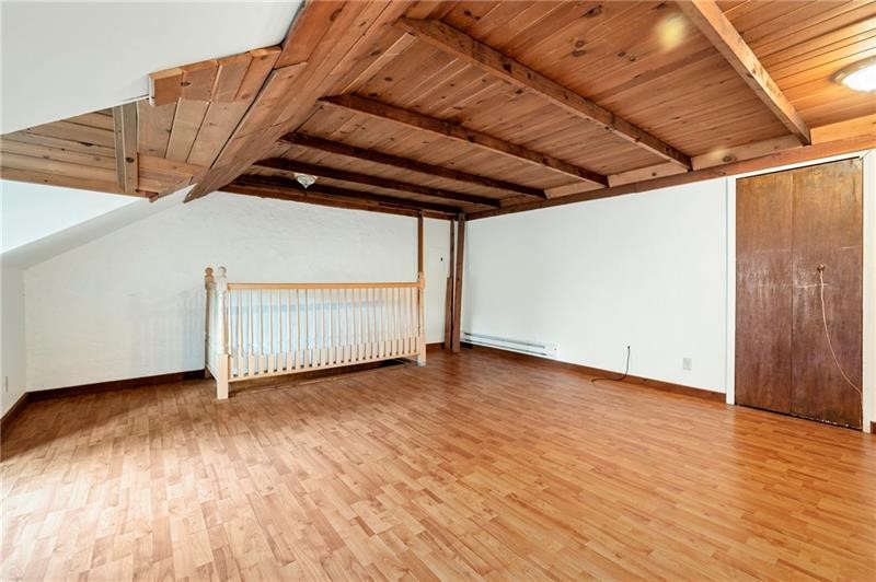 1620 Beechwood Blvd 5