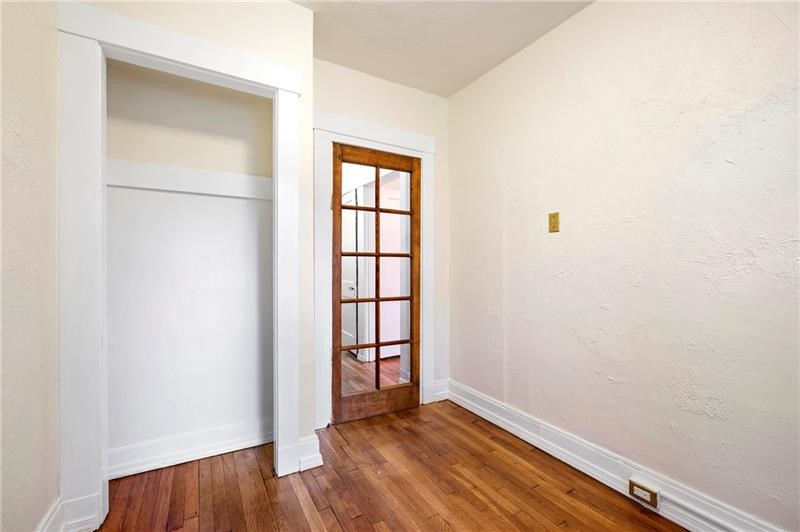 1620 Beechwood Blvd 5