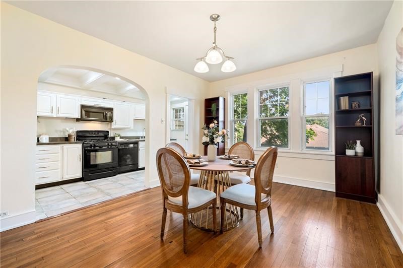 1620 Beechwood Blvd 5