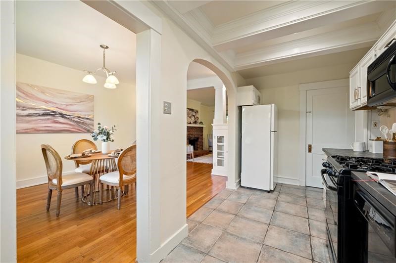 1620 Beechwood Blvd 5