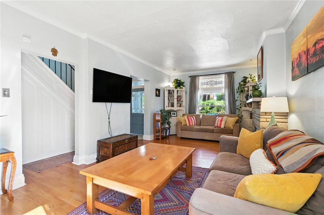 6 Soffel St