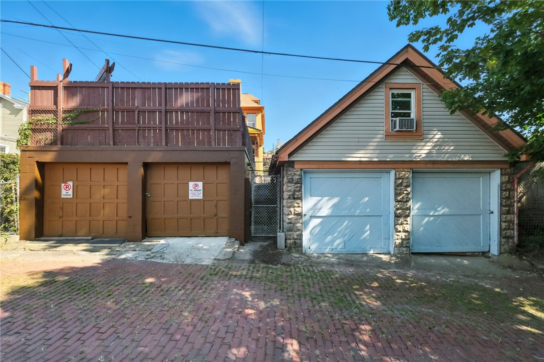 6 Soffel St