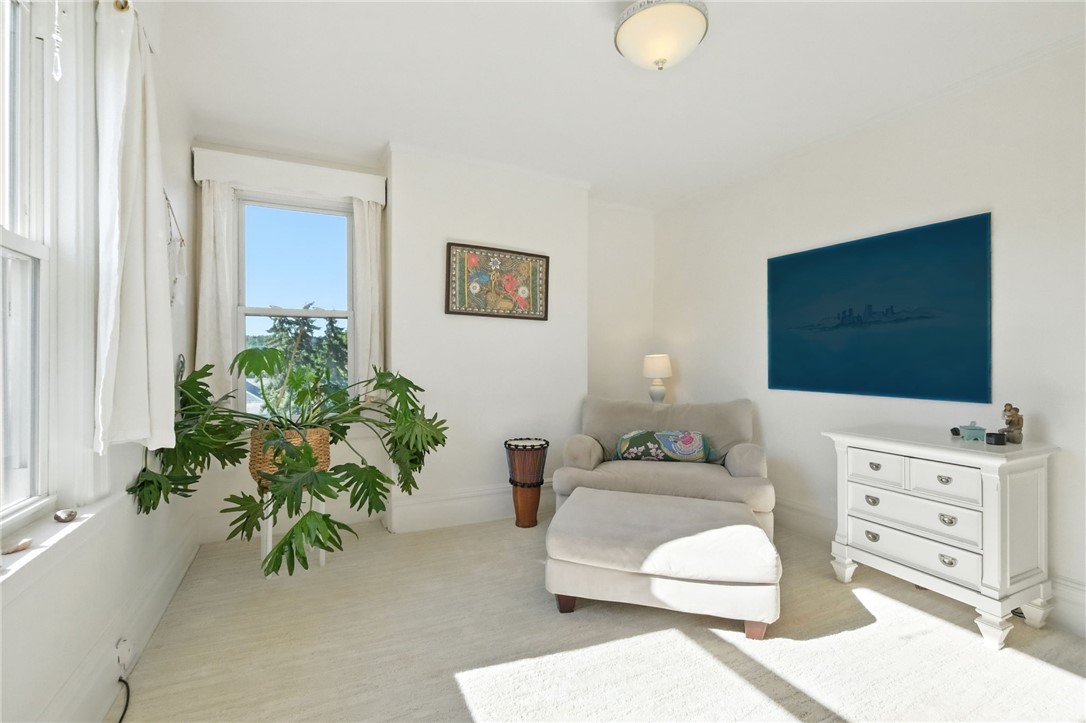 6 Soffel St