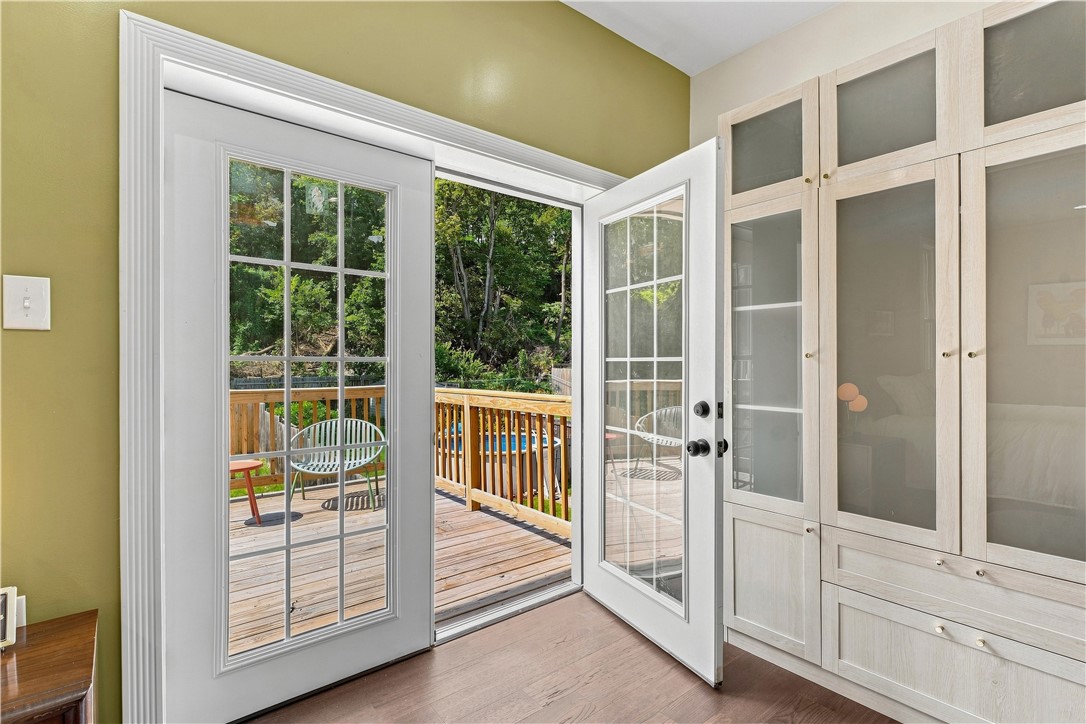 631 Chislett St