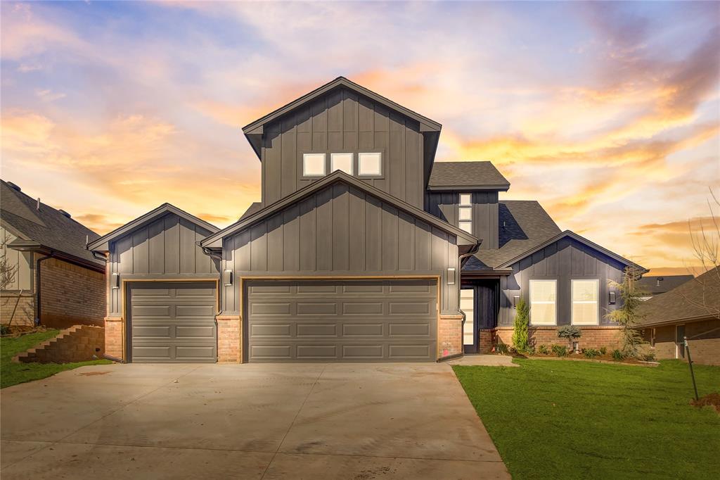 6125 Kinnick Drive