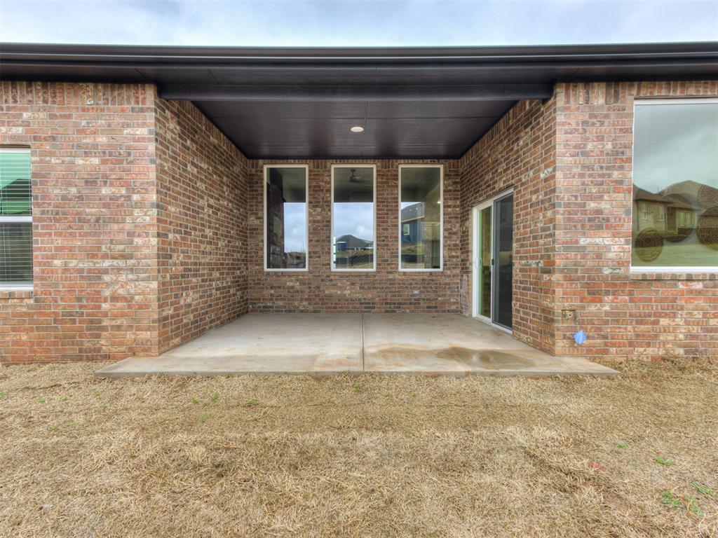 6125 Kinnick Drive