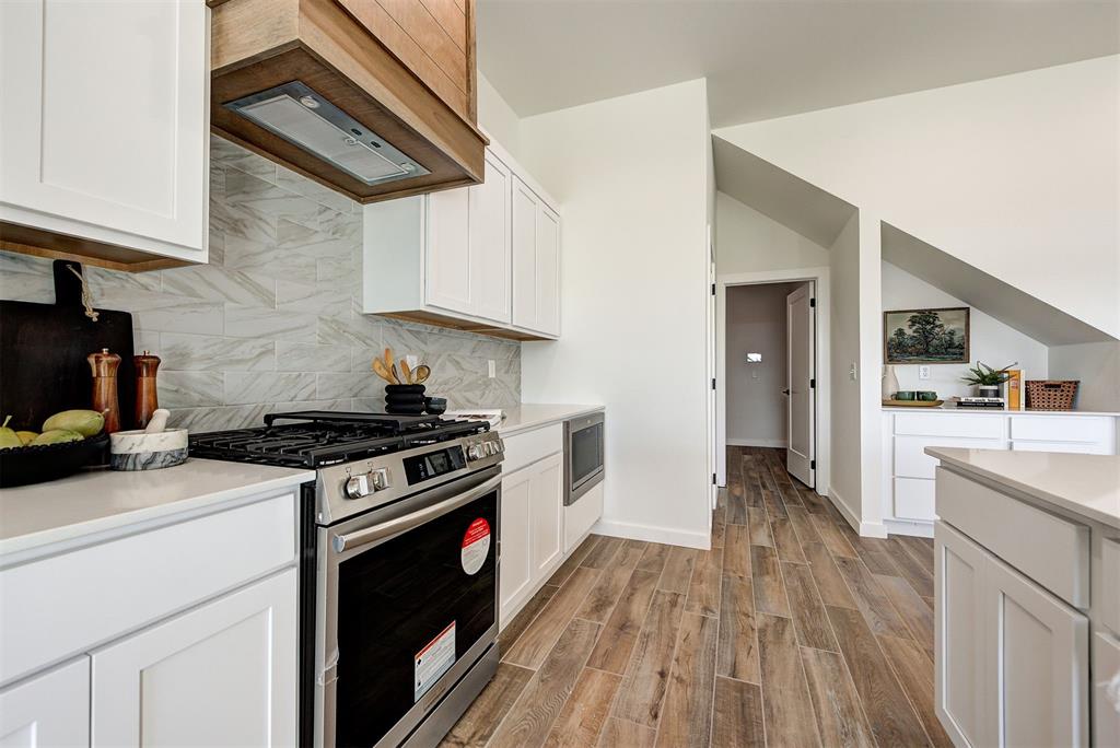 1128 Maverick Pass