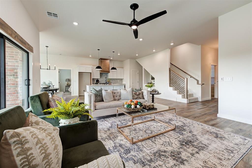 1128 Maverick Pass