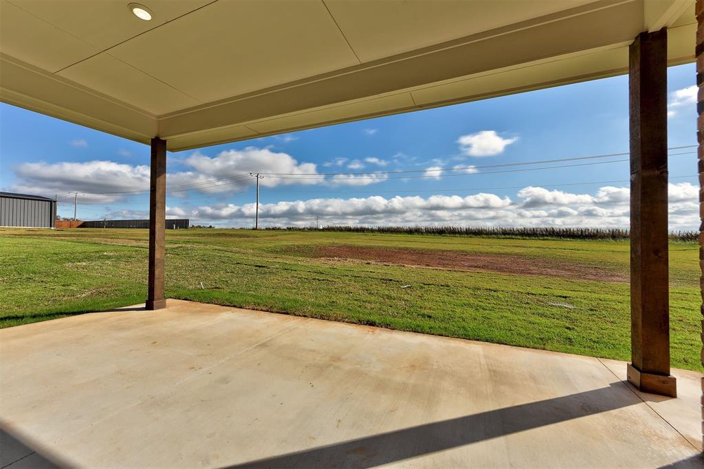 1128 Maverick Pass