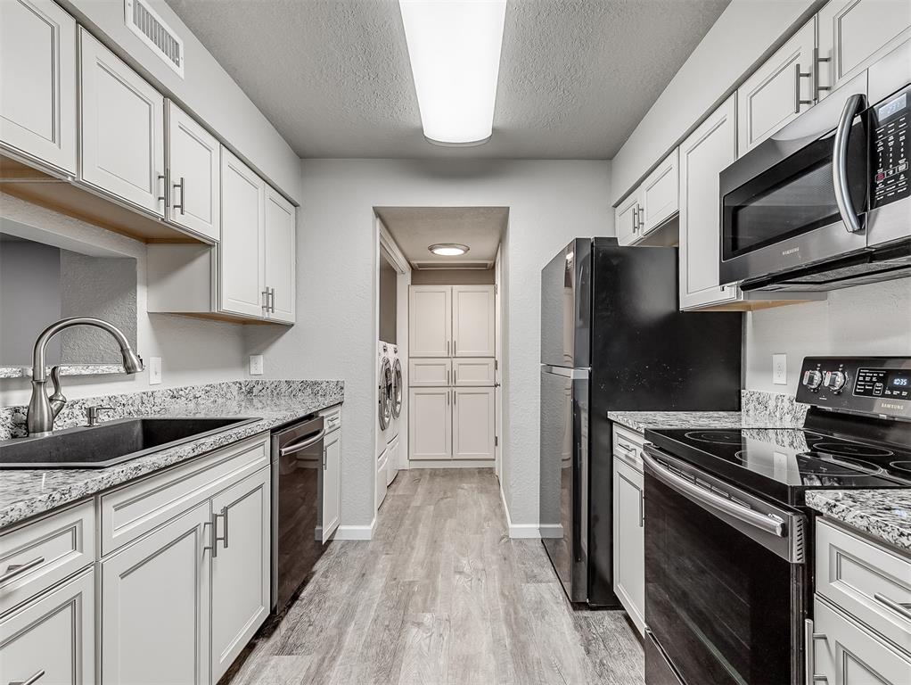 14319 N Pennsylvania Avenue Unit: 15E