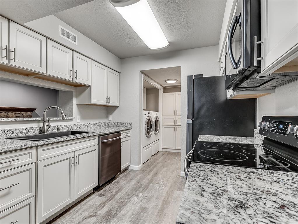 14319 N Pennsylvania Avenue Unit: 15E