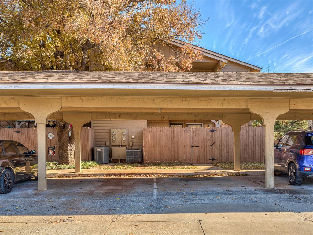 14319 N Pennsylvania Avenue Unit: 15E