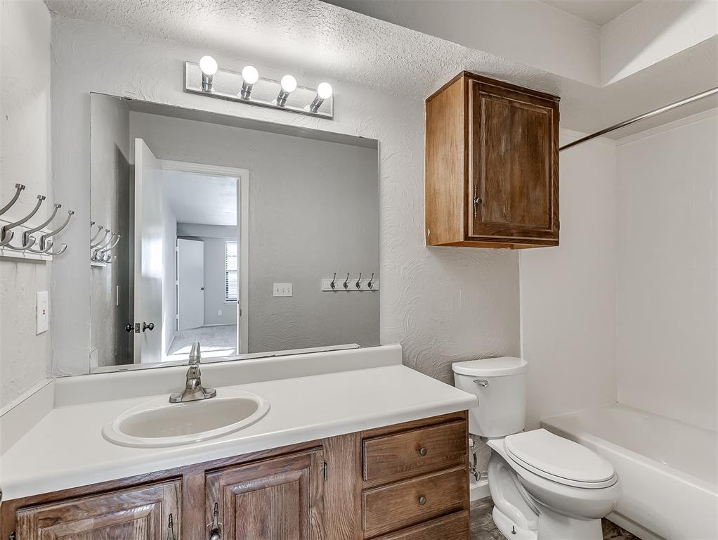 14319 N Pennsylvania Avenue Unit: 15E