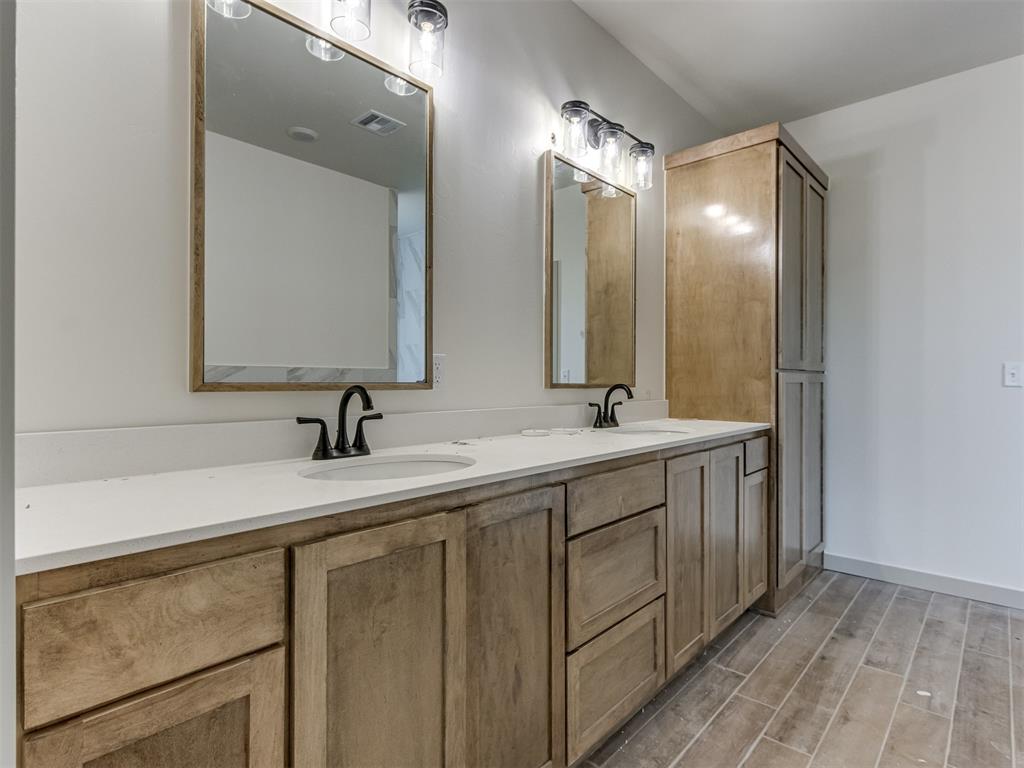2141 Josslyn Place