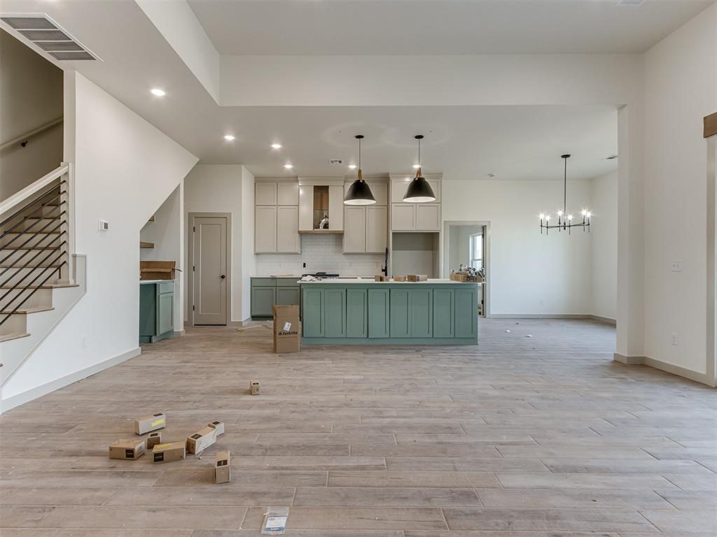 2141 Josslyn Place