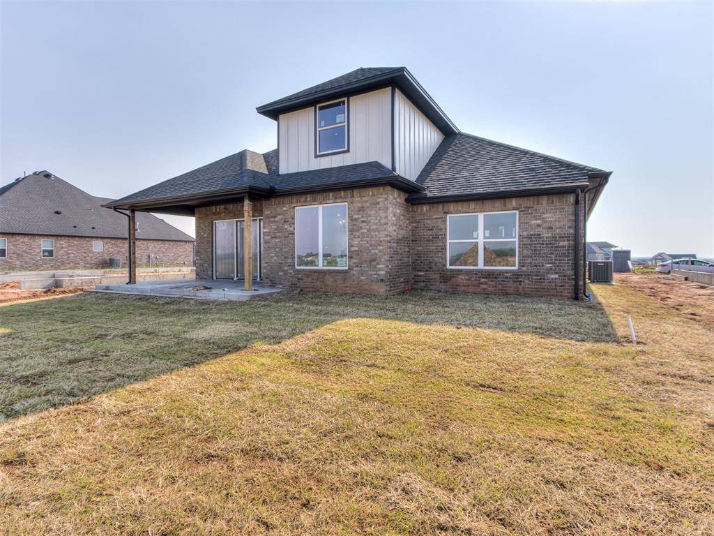 2141 Josslyn Place