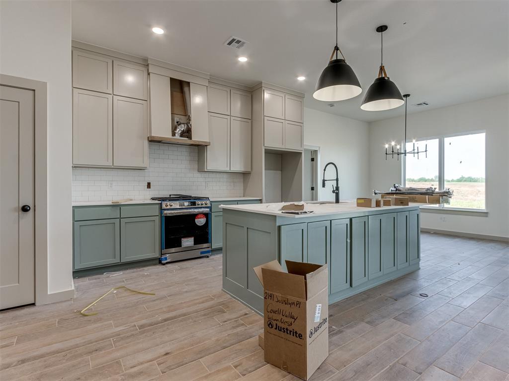2141 Josslyn Place
