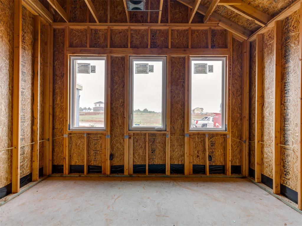 5708 NW 154th Terrace