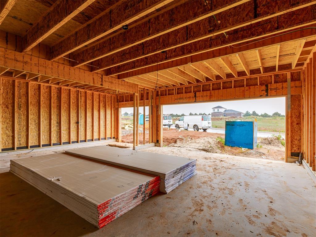 5708 NW 154th Terrace