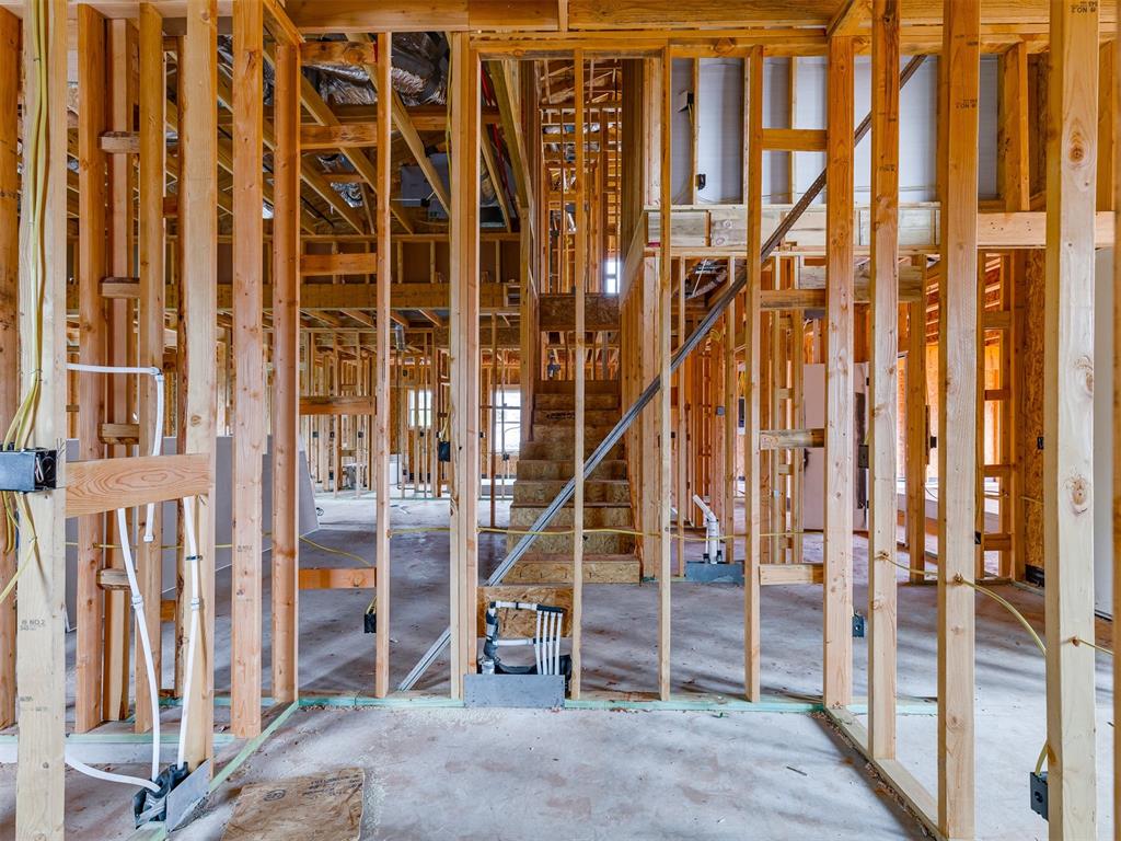 5708 NW 154th Terrace