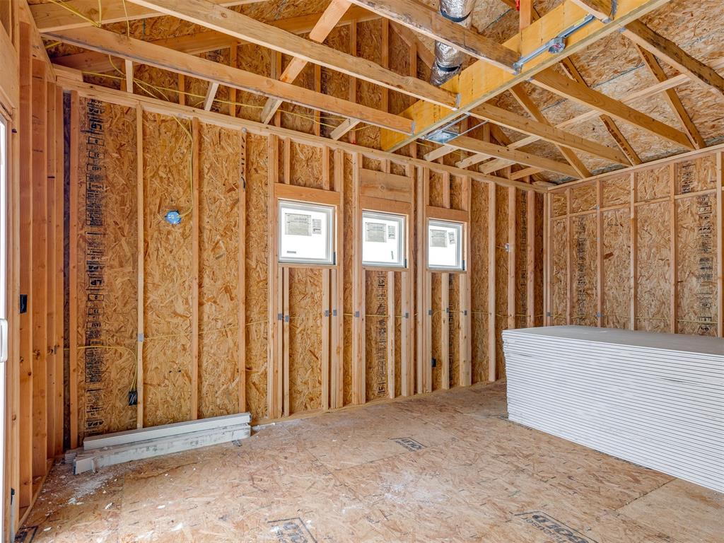 5708 NW 154th Terrace