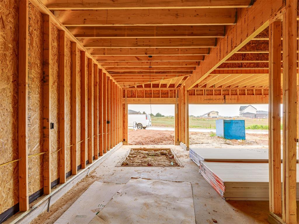 5708 NW 154th Terrace