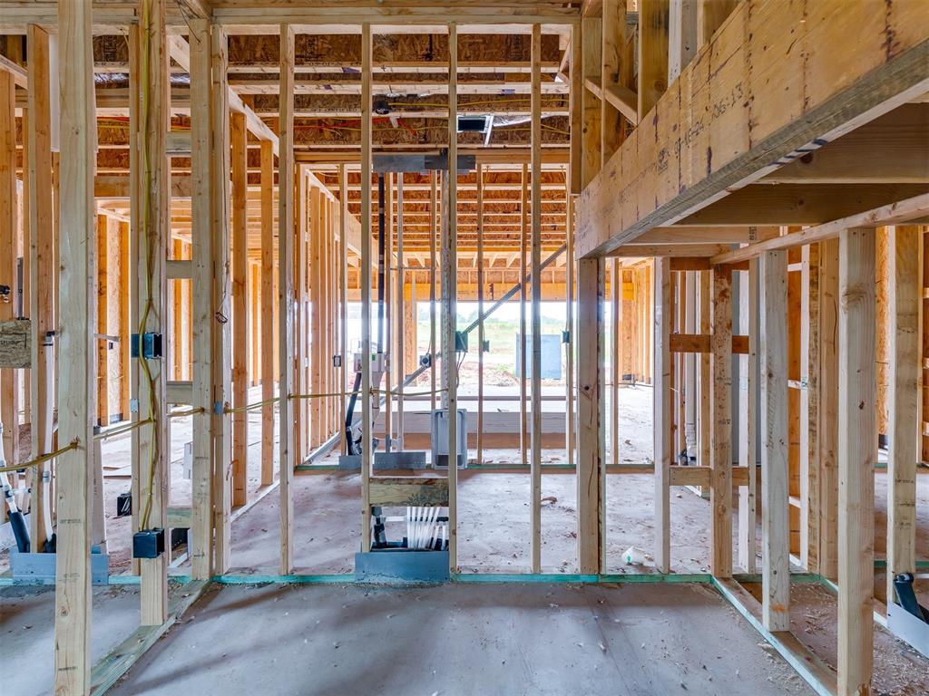 5708 NW 154th Terrace