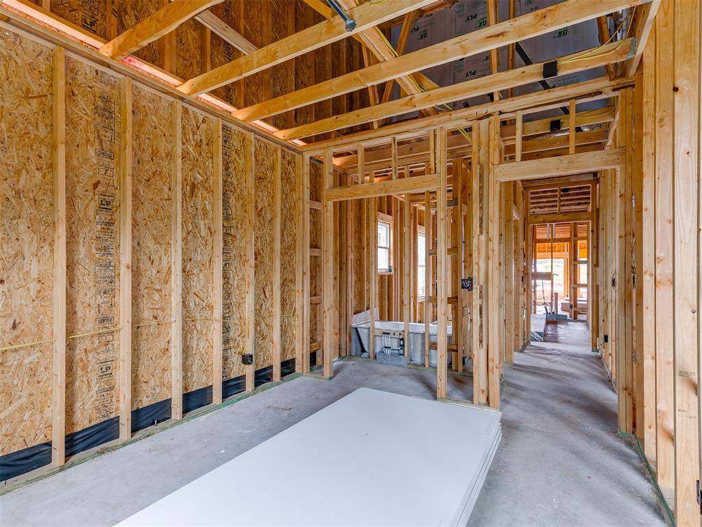 5708 NW 154th Terrace