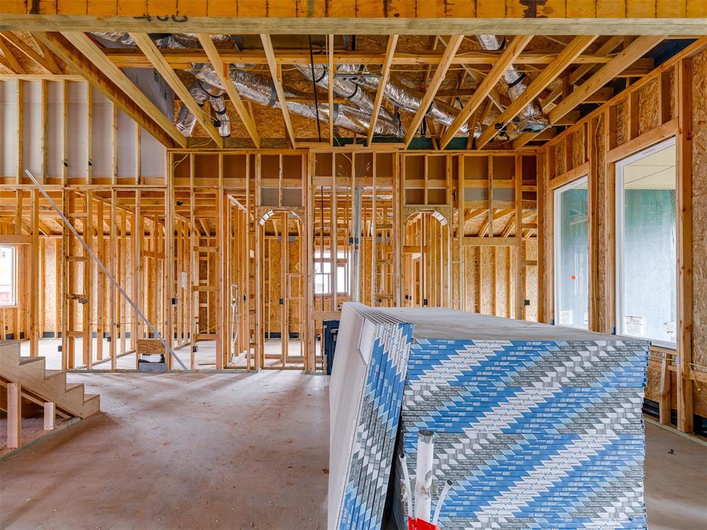 5708 NW 154th Terrace