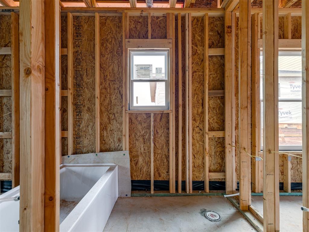 5708 NW 154th Terrace