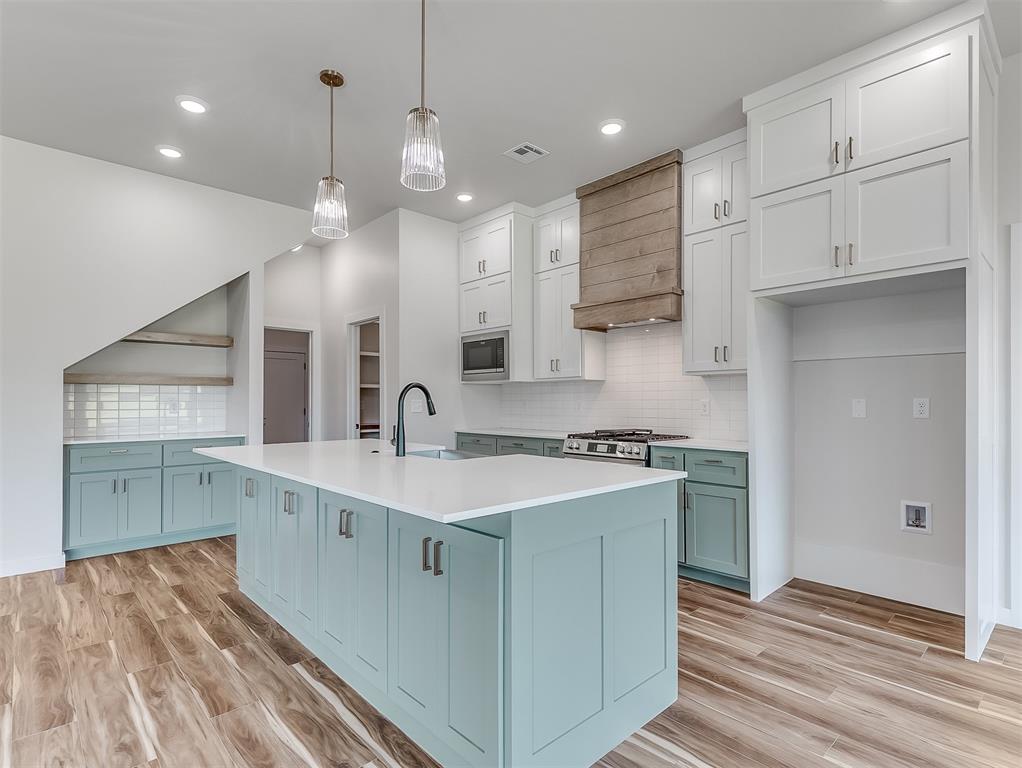 6117 Kinnick Drive