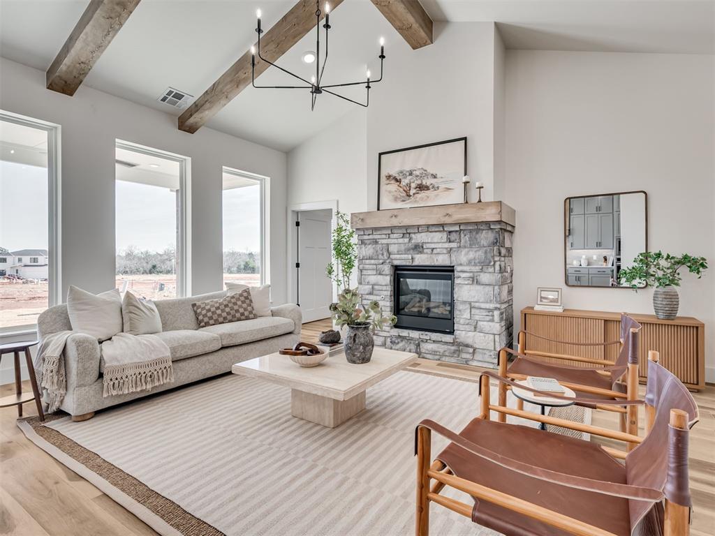 15504 Echo Park Drive