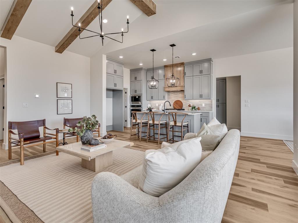 15504 Echo Park Drive