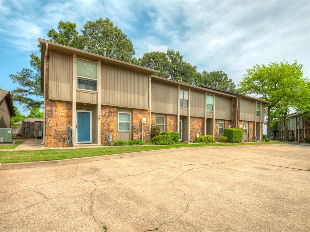 7011 Lakeshore Drive