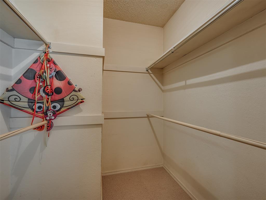 7011 Lakeshore Drive