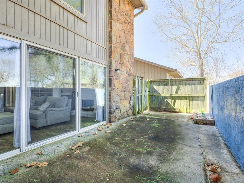 7009 Lakeshore Drive