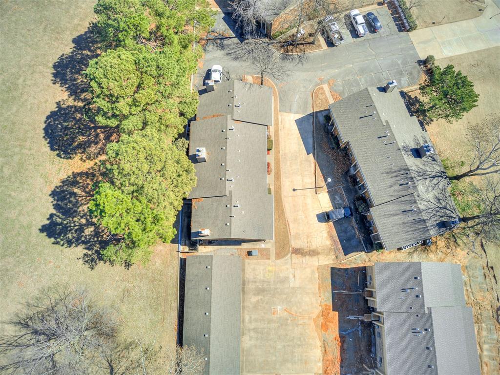 7009 Lakeshore Drive