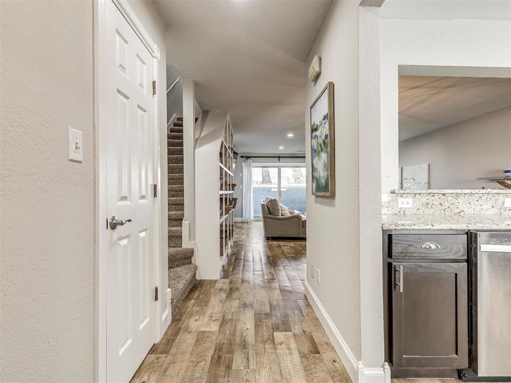 7009 Lakeshore Drive