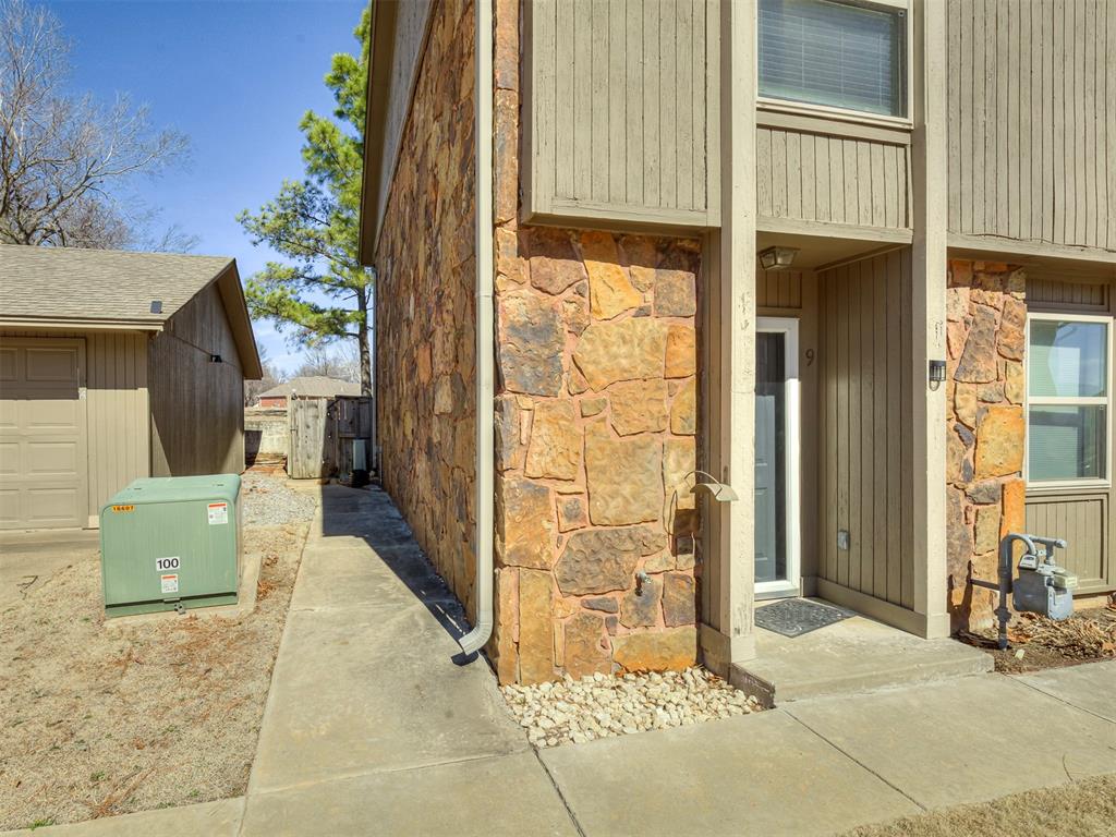 7009 Lakeshore Drive